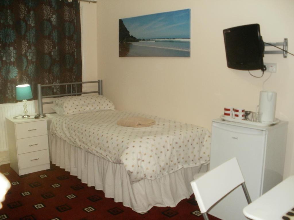 London Heathrow Guesthouse ฮิลลิงดัน ห้อง รูปภาพ