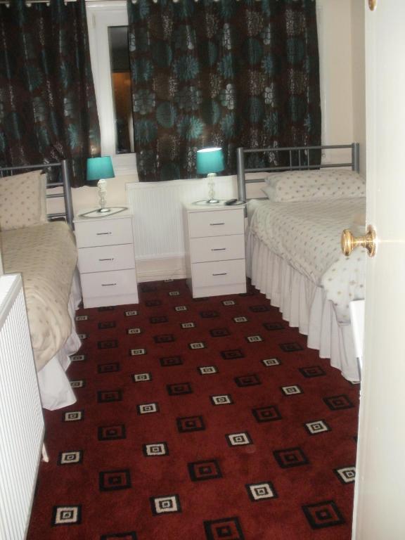 London Heathrow Guesthouse ฮิลลิงดัน ห้อง รูปภาพ